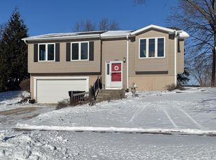 2169 Staborn Dr, Beloit, WI 53511
