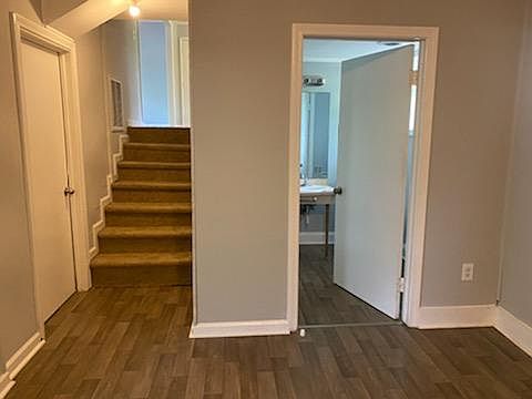 4th image of 203 Daisy Dr