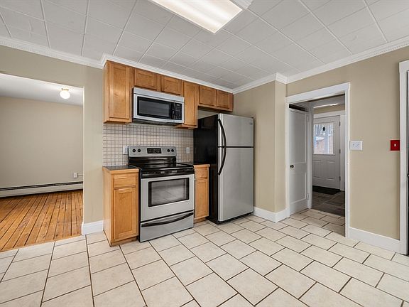 3rd image of 8 Cleveland Ave