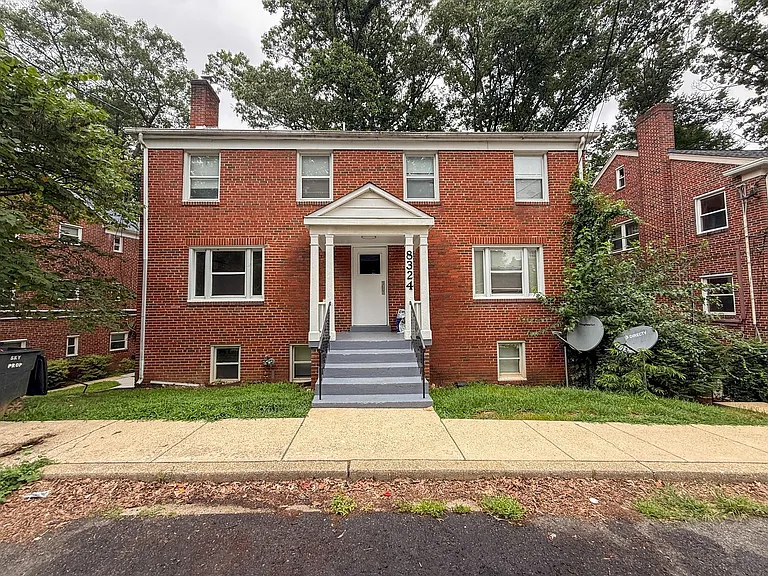 Roanoke Ave 8324 — Photo 1