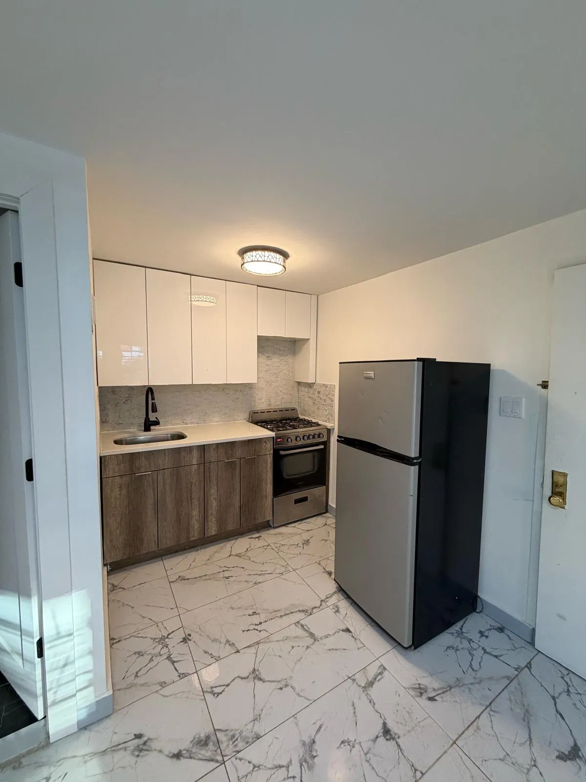 St 28 28 Stanhope Street #2E in Bushwick, Brooklyn | StreetEasy