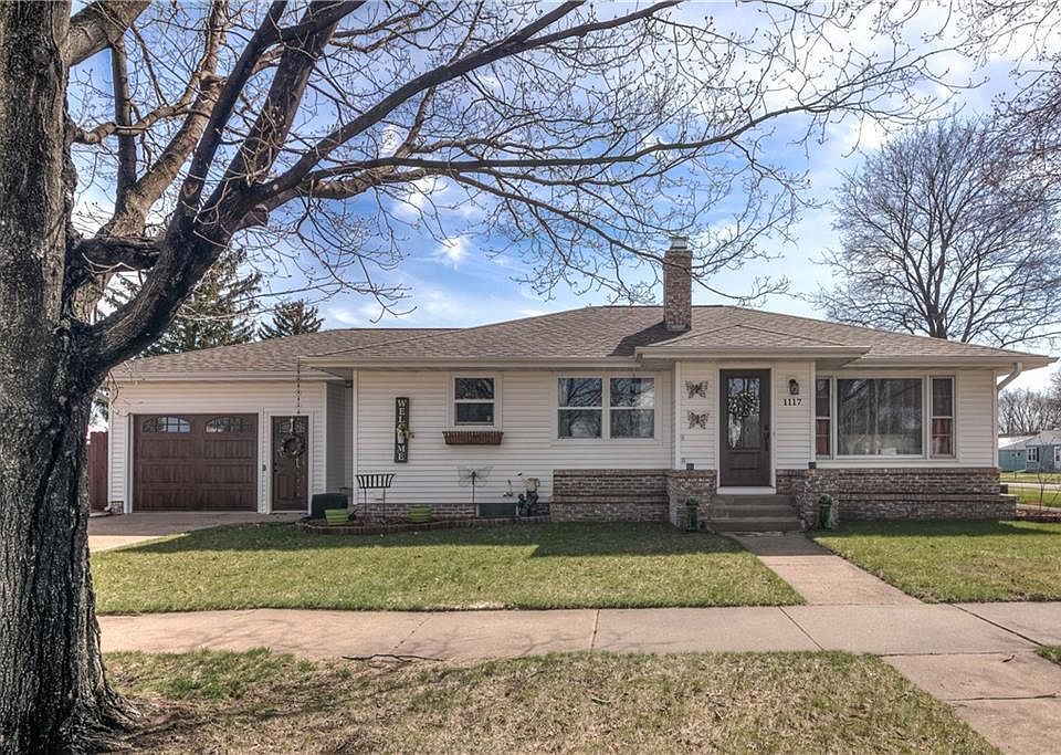 1st image of 1117 Agnes St