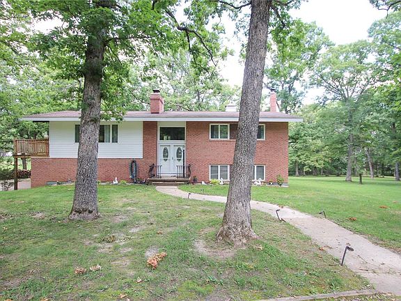 3rd image of 3023 Oak Haven Ln