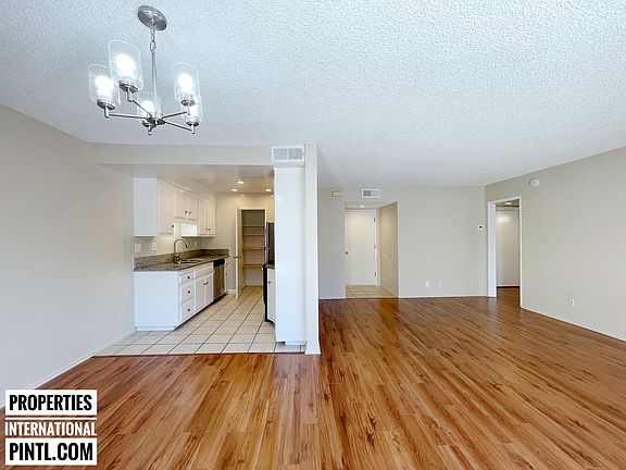 2nd image of 1818 Ramona Ave APT 206