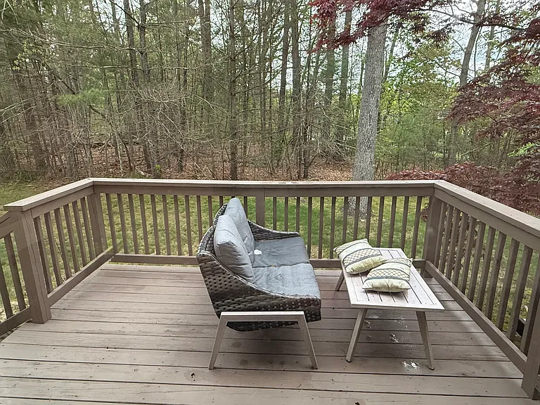 Knowlton Cir — Photo 18
