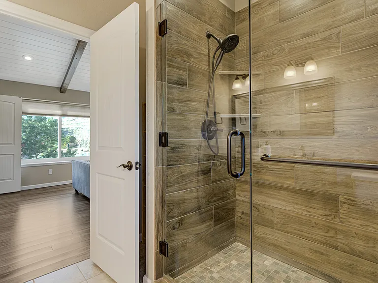 Churchwood Cir — Photo 40
