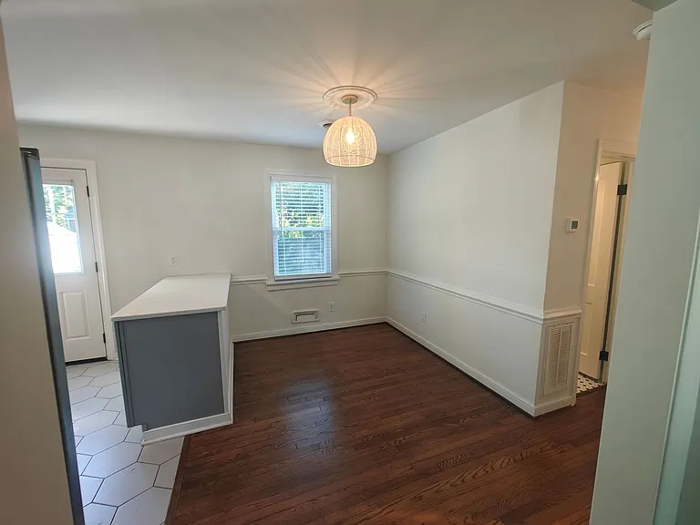 8402 Rolando Dr — Photo 9
