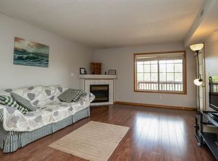 418 W Side Dr, Iowa City, IA 52246