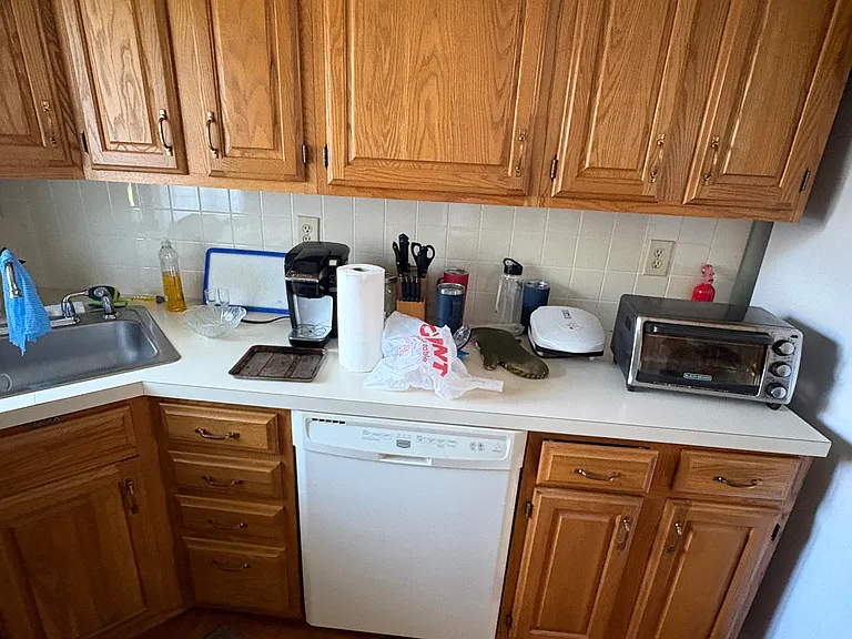 502 Westbourne Dr #4 — Photo 13