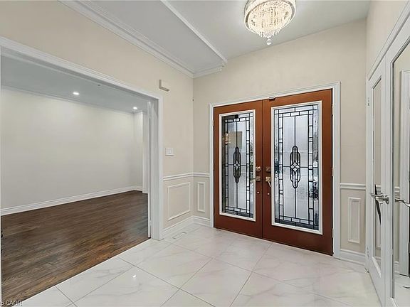 4th image of 717 Vaughan Mills Rd