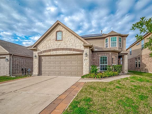 3rd image of 15406 Elm Sky Court