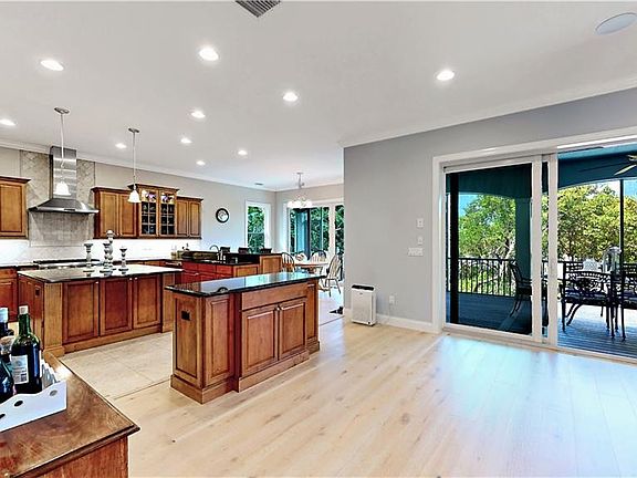 3rd image of 5439 Osprey Ct