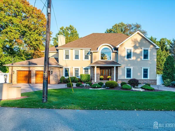 21 Stafford Rd, Colonia, NJ 07067