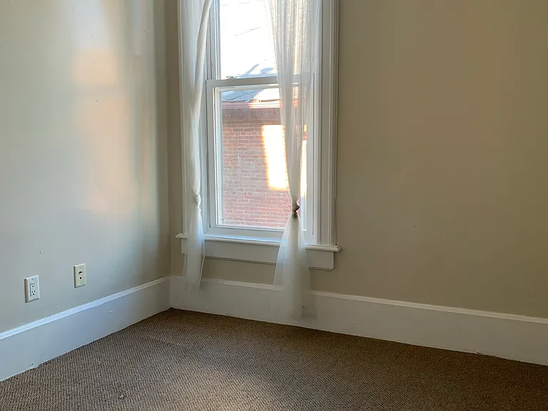 422 Loras Blvd #422/5 — Photo 5
