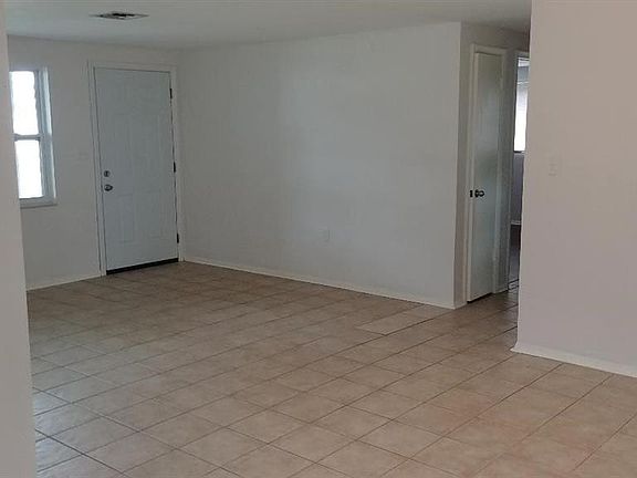 5th image of 3136 Merita Dr