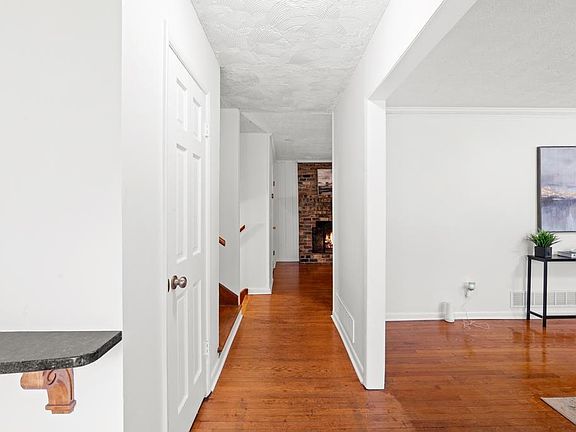 5th image of 2335 Tilson Cir