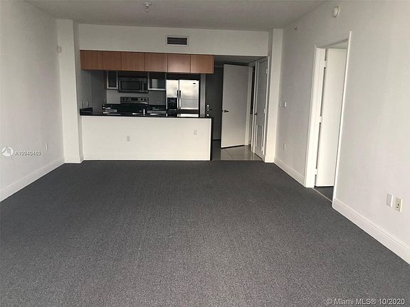 5th image of 1750 N Bayshore Dr APT 4512