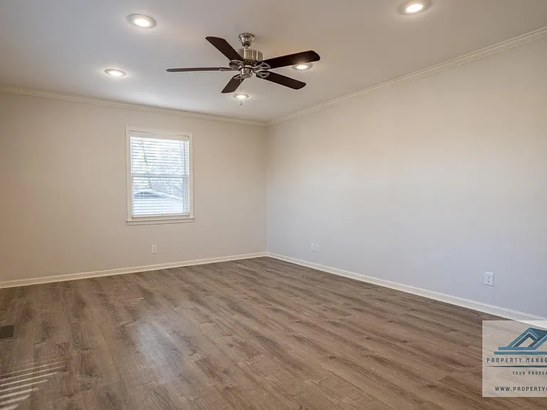 205 High Rd — Photo 15