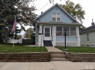 1609 S 10th St, Burlington, IA 52601