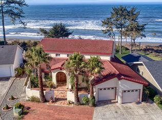 14690 Sandpiper Pl, Brookings, OR 97415