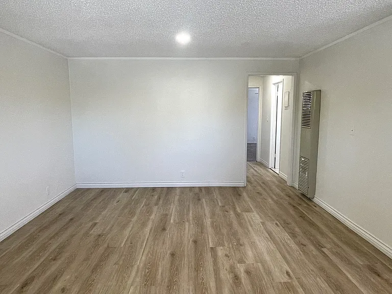 10421 Amherst Ave #3 — Photo 3