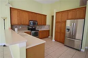 5 bed, 3.0 bath, $5,500 — Photo 4