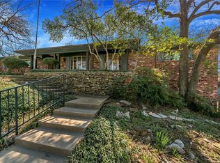 1209 Springwood Ct, Euless, TX 76040