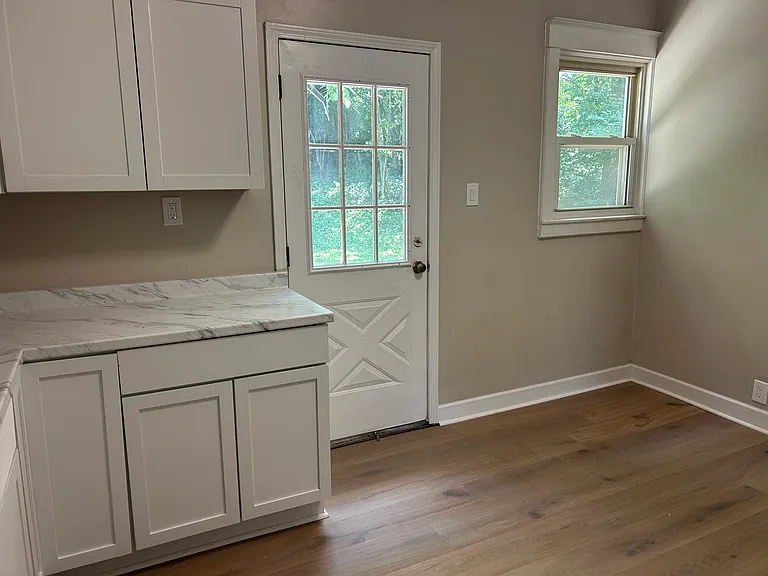 8614 Blue Ash Rd — Photo 24