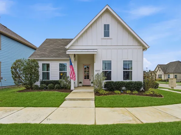 9317 Crockett Dr, Rowlett, TX 75089