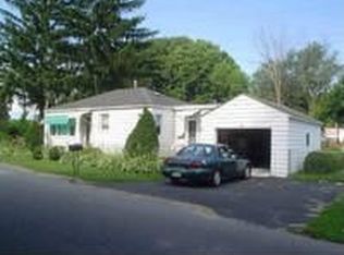 14 New Pine St, Queensbury, NY 12804