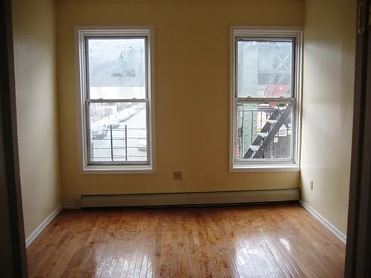 Rented by Blue Egg Realty Corp | media 25