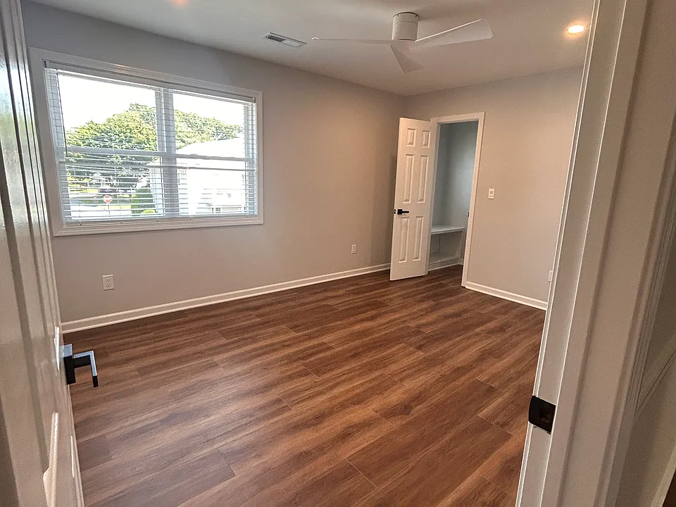 335 Glendale Ave #G11