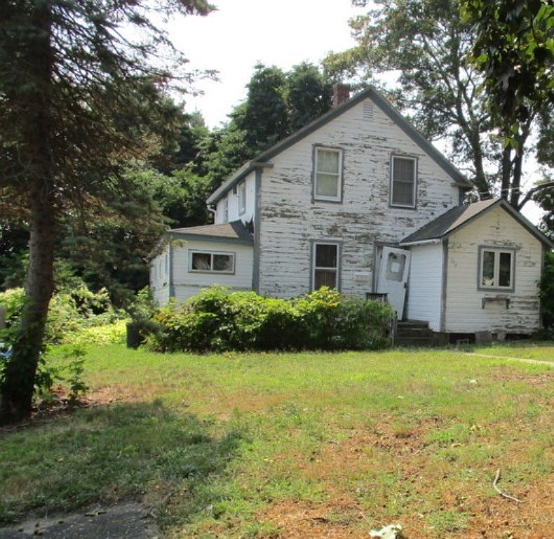 154 Grove Ave, Warwick, RI 02889 Zillow