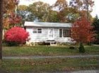 93 Gardiner Ave, East Hampton, NY 11937