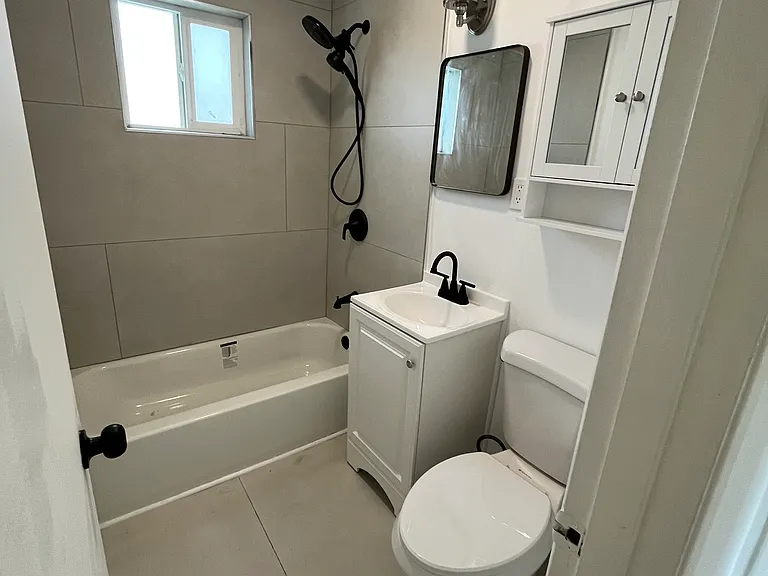 2651 Parkway Dr — Photo 3