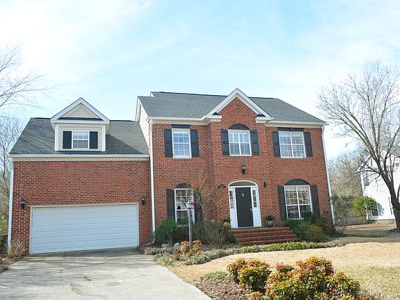 3rd image of 2021 Thornhill Dr