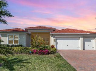 18729 Ensenada Dr, Naples, FL 34114