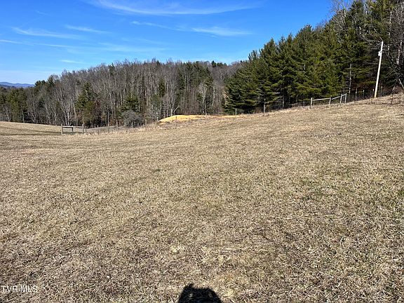 3rd image of 674 Forrester Hollow Ln