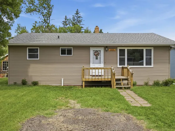 333 3rd Ave E, Hunter, ND 58048
