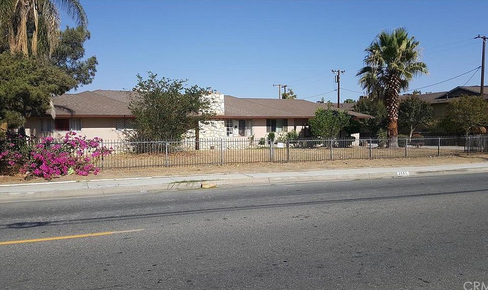 1st image of 2865 N Golden Ave