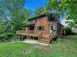 90 Walnut St, Seymour, CT 06483