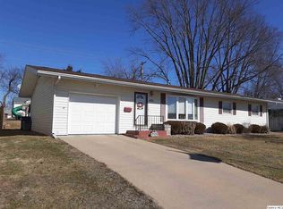 3107 Brentwood Dr, Quincy, IL 62301