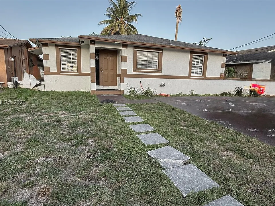 230 NW 7th Ave