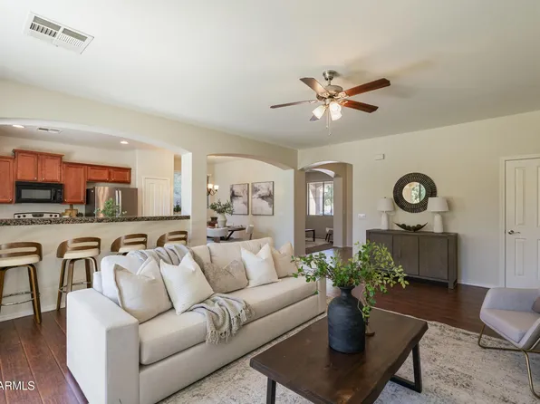 2989 S FISHER Lane, Gilbert, AZ 85295