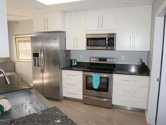 3rd image of 17447 N 105th Ave