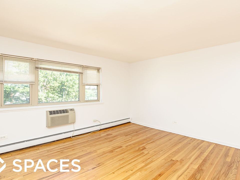 1st image of 3161 N Cambridge Ave APT 510