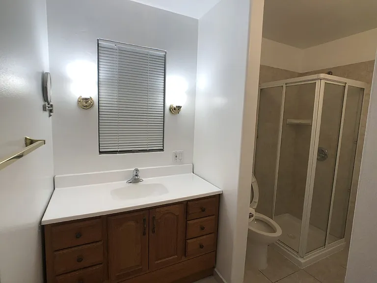 2040 Beatrice Ct #4 — Photo 7
