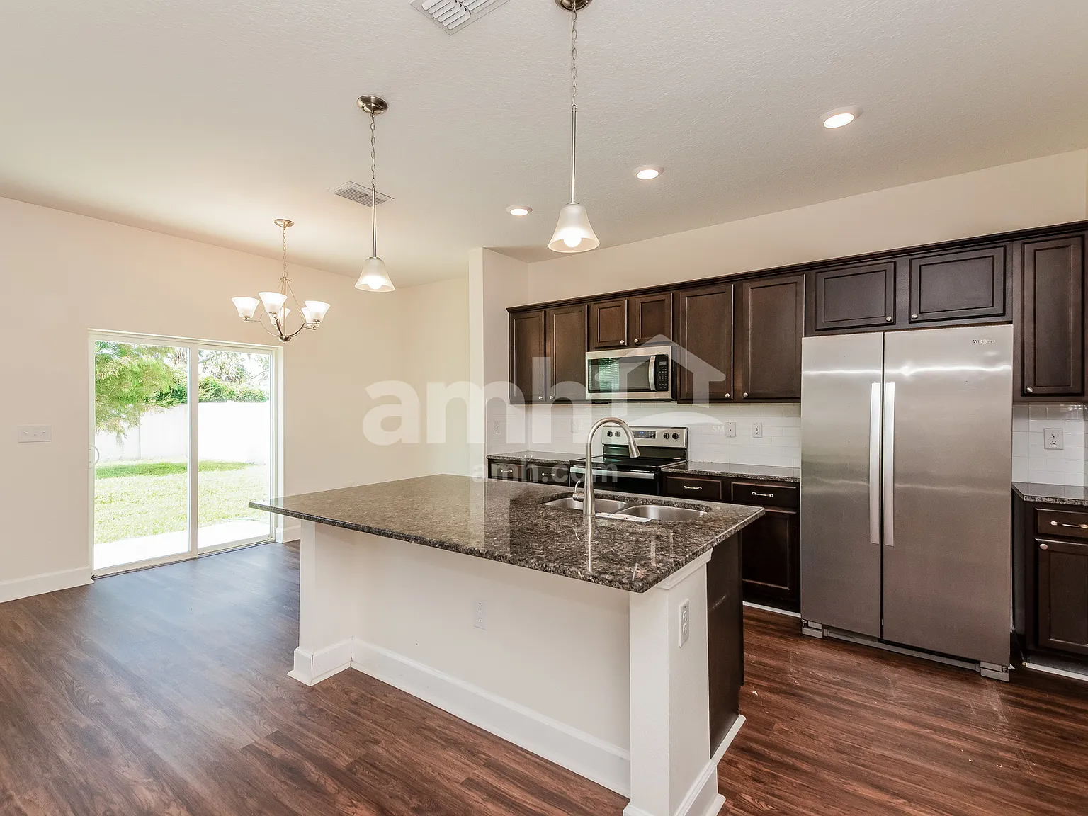 4 bed, 2.5 bath, 1890 sqft, $2,495 — Photo 4