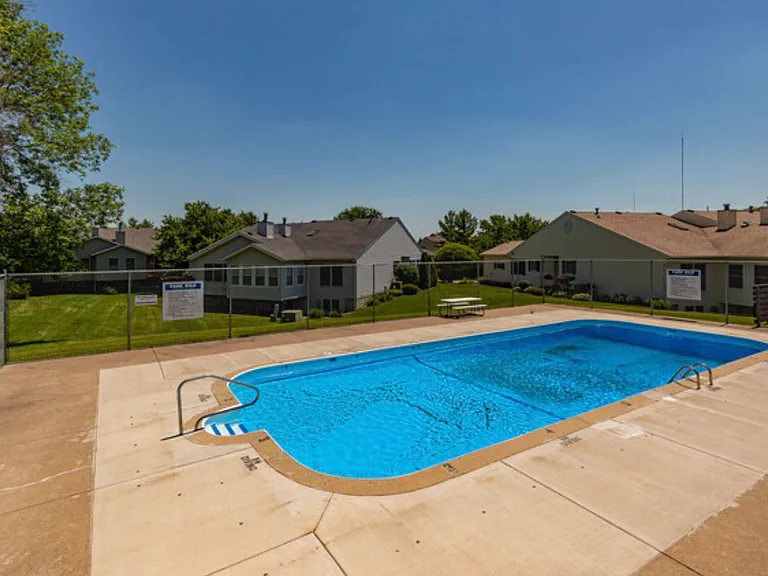 3470 Parkwild Dr #10 — Photo 10