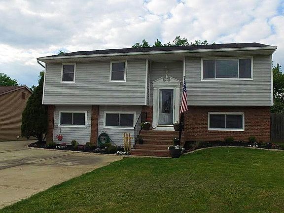 2nd image of 6430 Blackhaw Dr